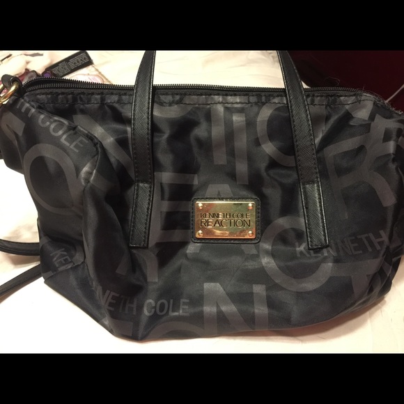 Kenneth Cole Reaction overnight bag - Picture 1 of 3
